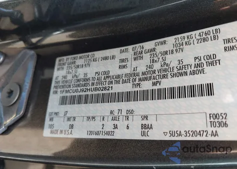 2017 Ford Escape Titanium z USA, uszkodzony, nr VIN 1FMCU0J92HUB02821